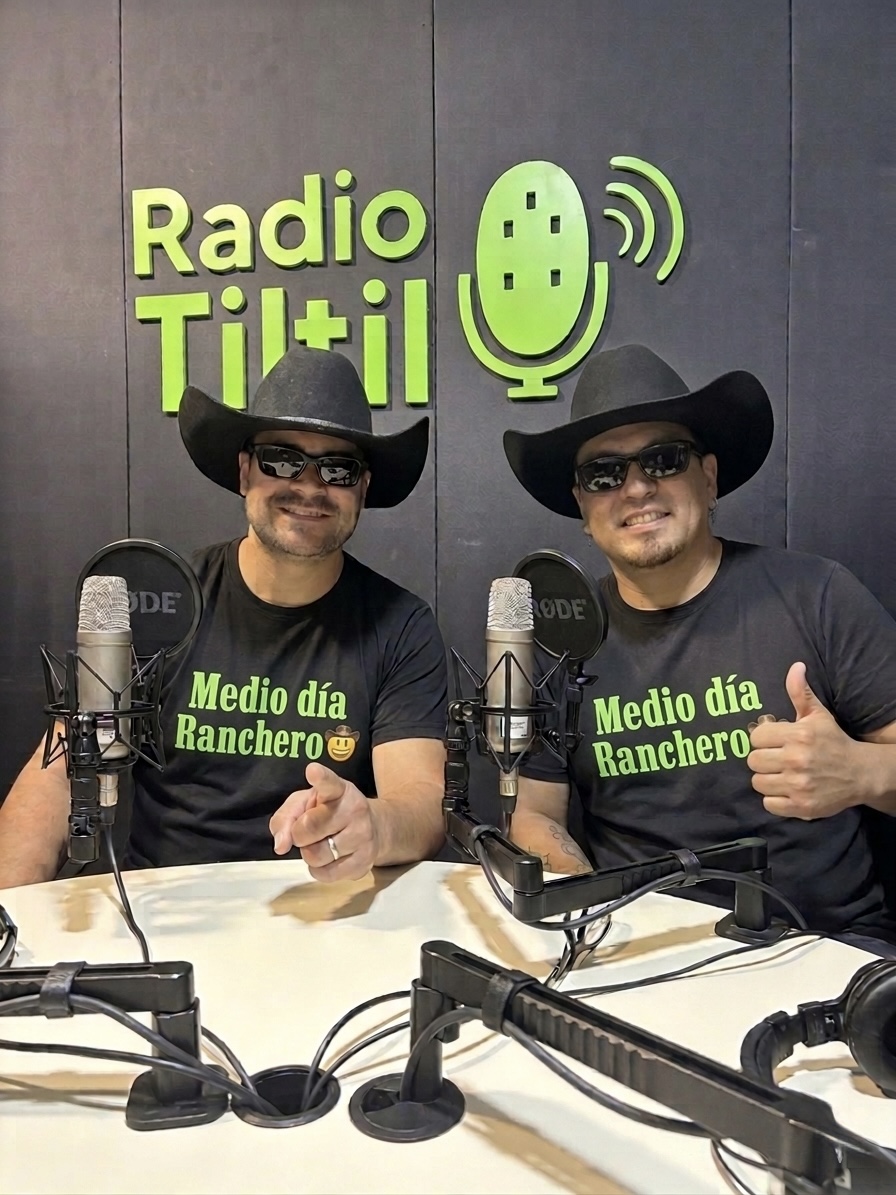 Par de Gallos en Radio Tiltil — Medio Día Ranchero